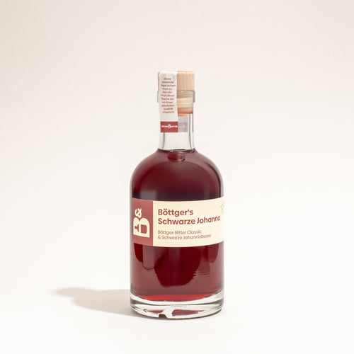 350ml Flasche Böttger's Schwarze Johanna, ein fruchtiger Johannisbeer-Likör.